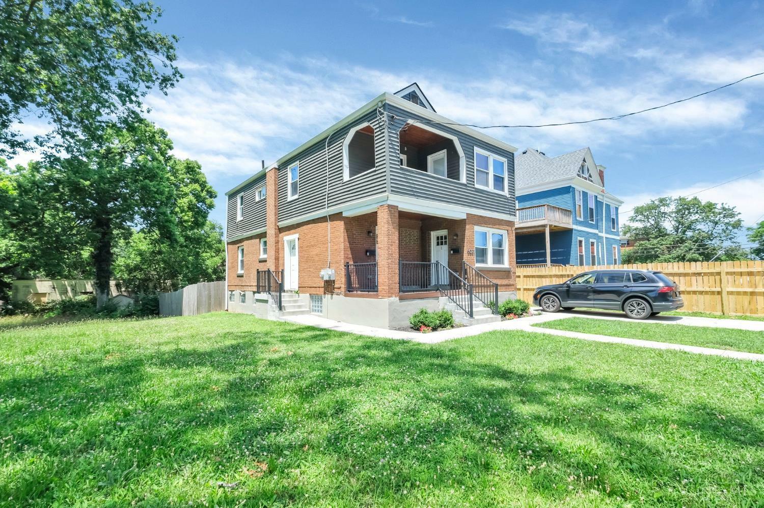 Property Photo: 3021 Melrose Avenue OH 45206