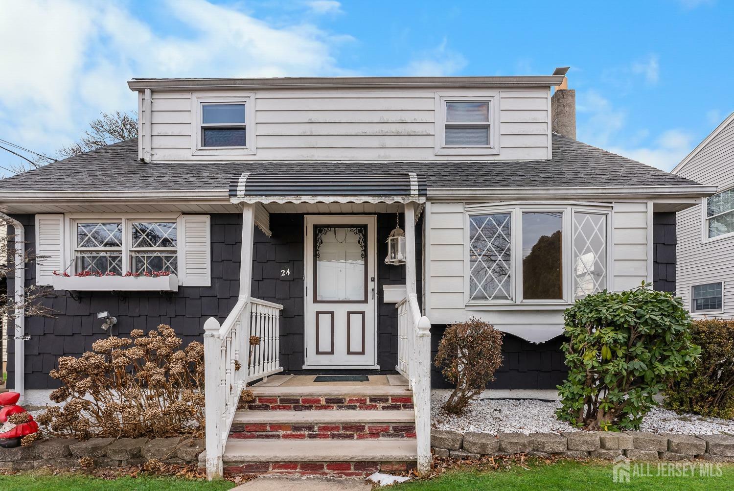 Property Photo:  24 Evelyn Terrace  NJ 08879 