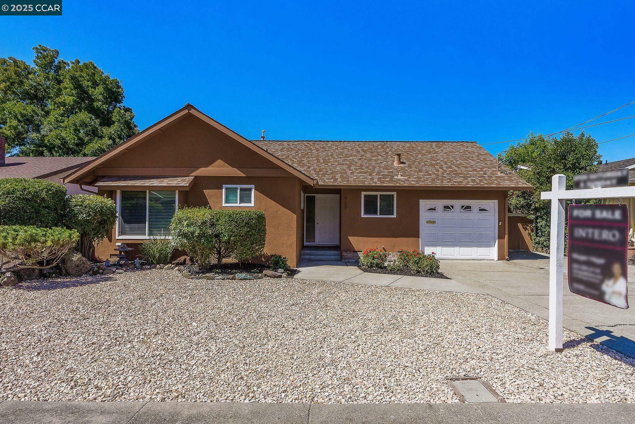 Property Photo:  9157 Tangerine St  CA 94583 