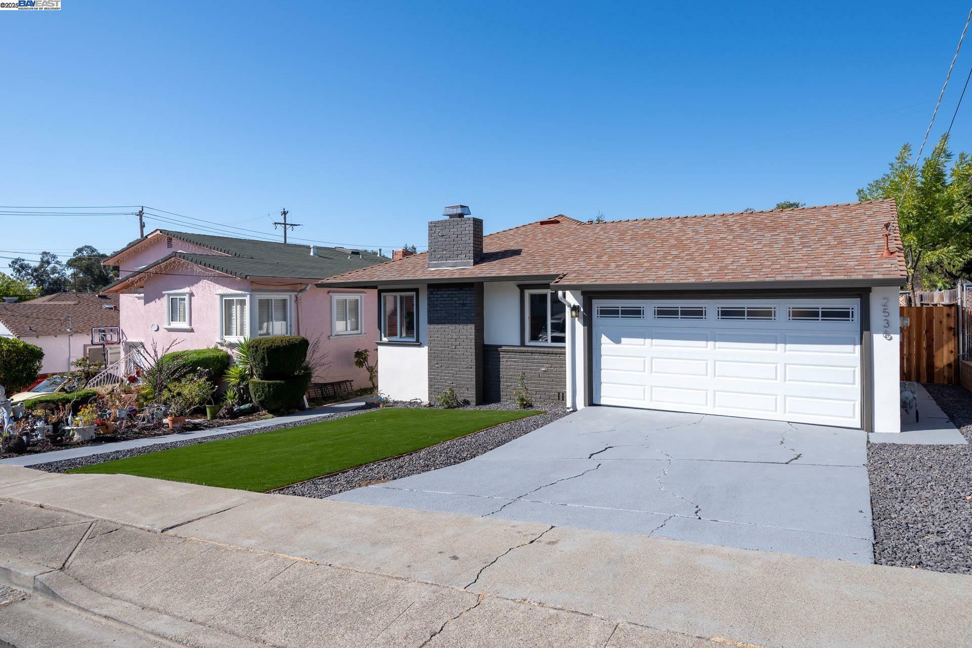 Property Photo:  2536 Jacobs St  CA 94541 