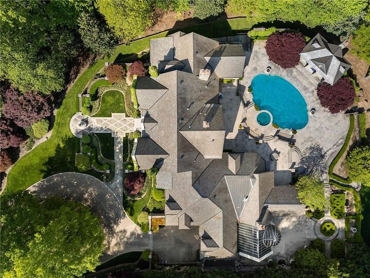 Property Photo:  3685 Paces Ferry Road NW  GA 30327 