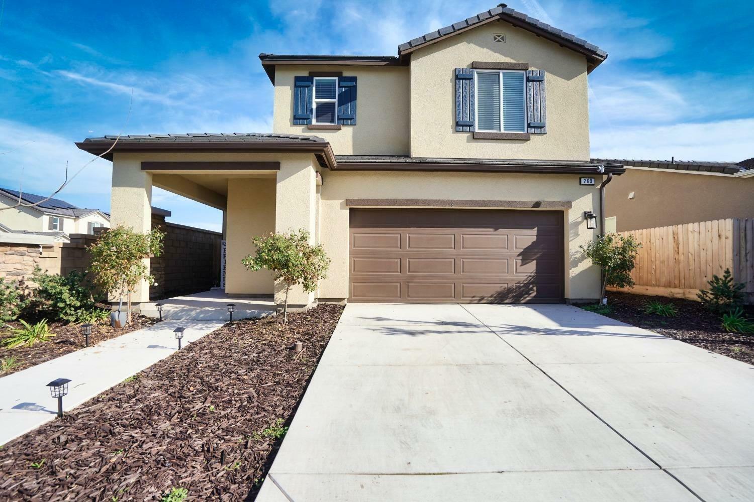 Property Photo:  269 S Talus Way S  CA 93636 