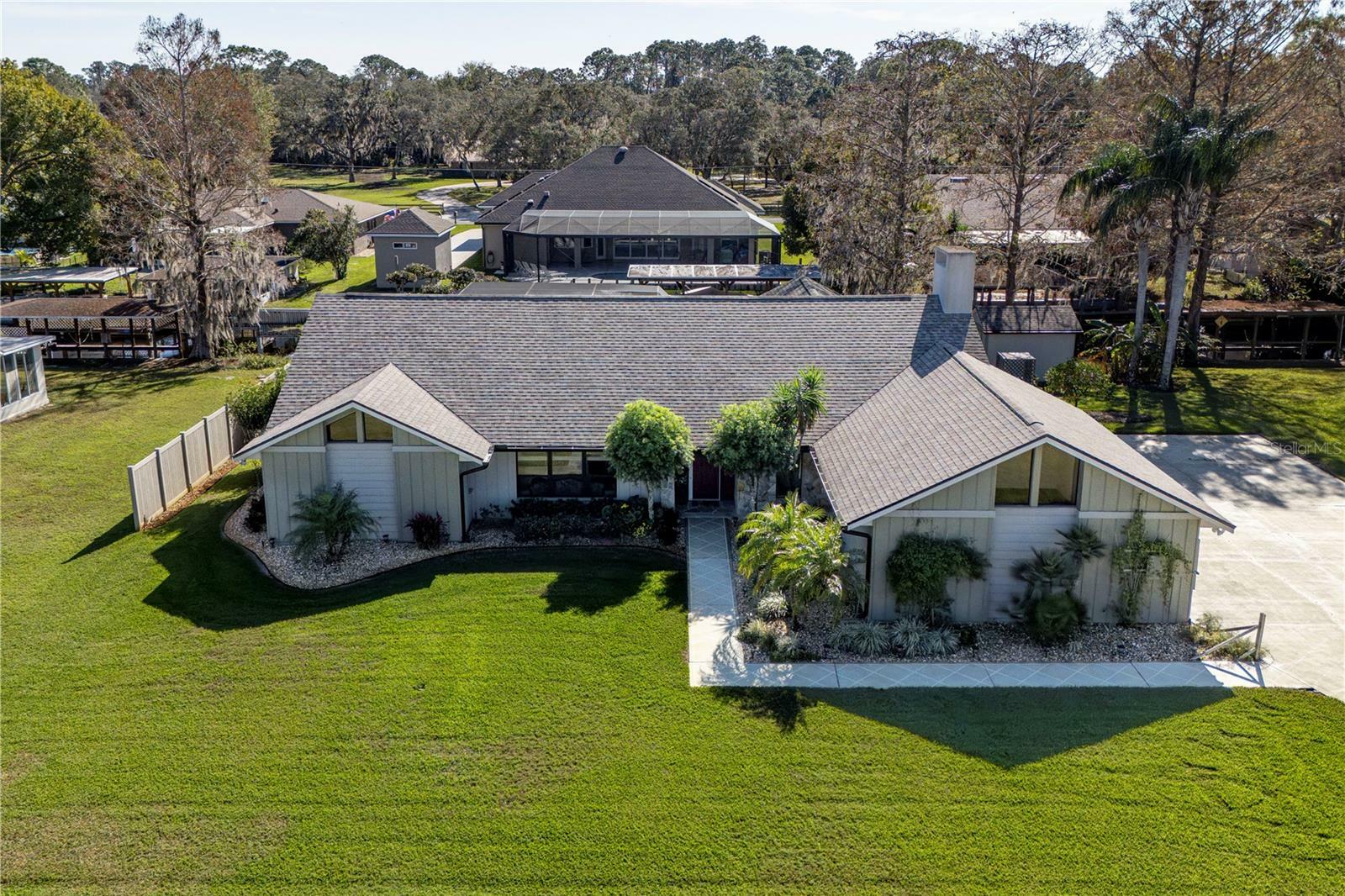 Property Photo: 12430 Blue Heron Way FL 34788