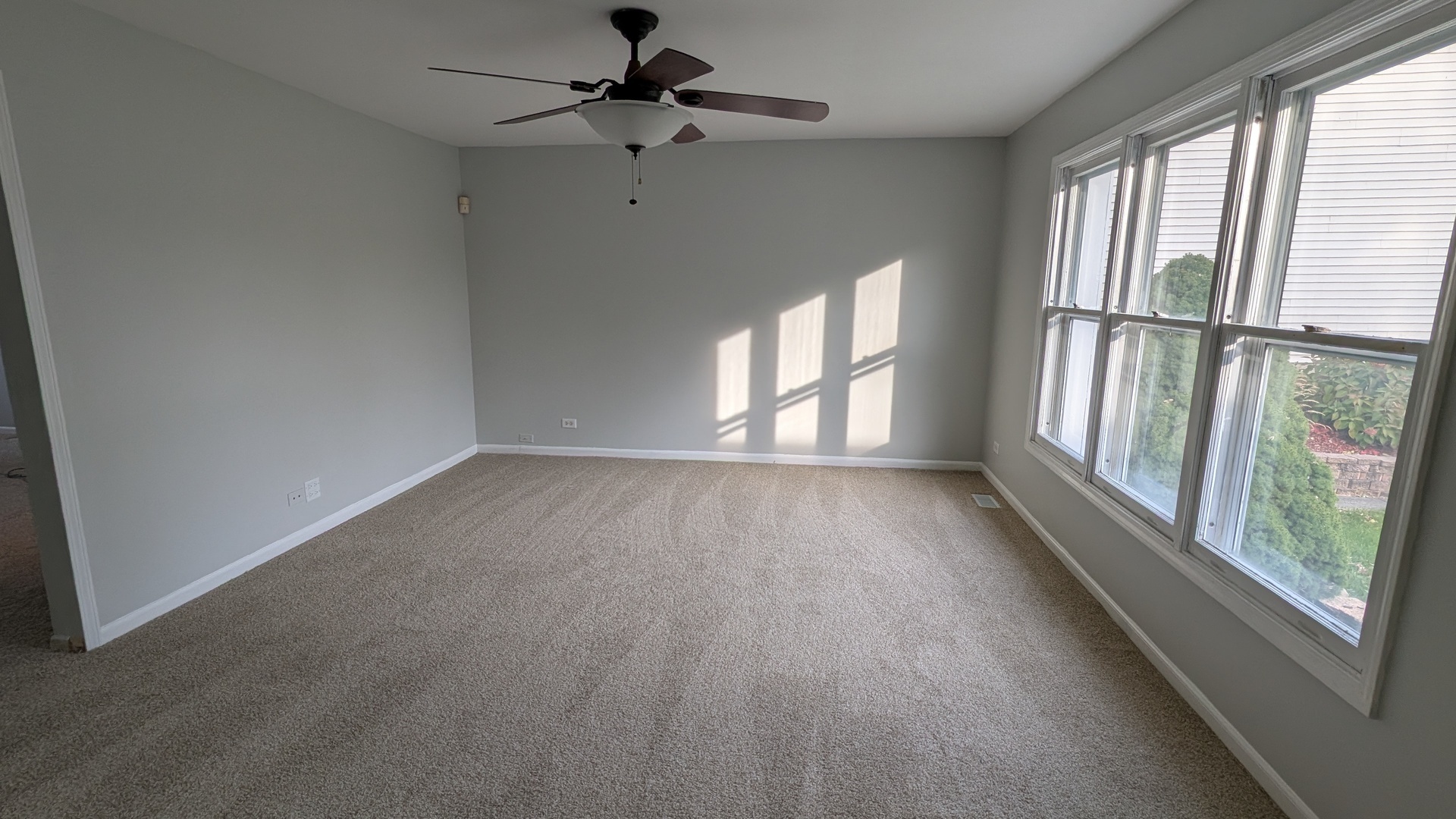 Property Photo: 538 Cottonwood Circle IL 60440