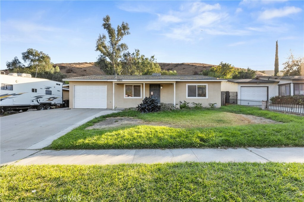 Property Photo: 1423 Morgan Road CA 92407