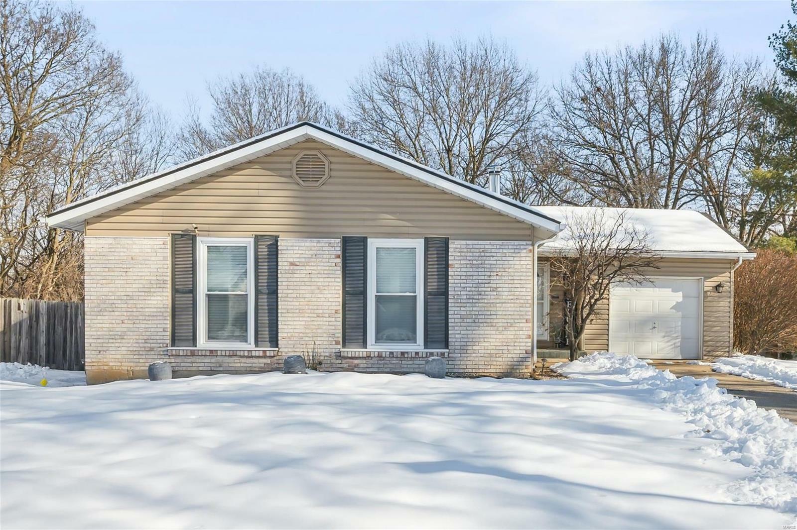 Property Photo:  152 Bentwood Lane  MO 63376 