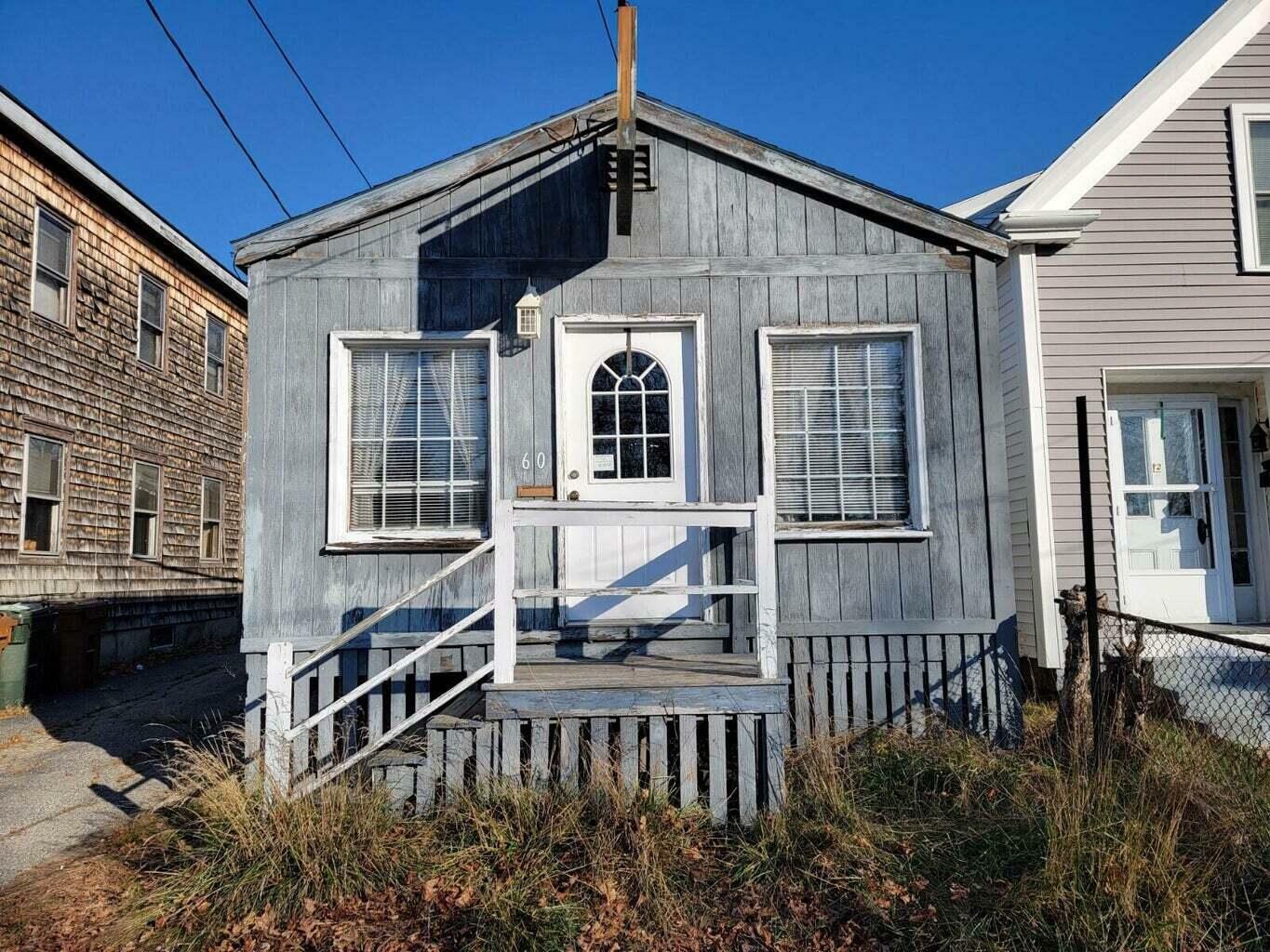 60 Beach Street  Saco ME 04072 photo