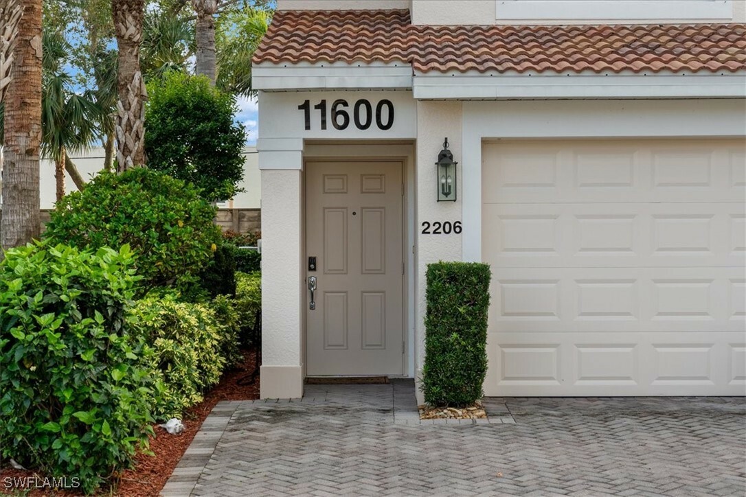 Property Photo:  11600 Navarro Way 2206  FL 33908 