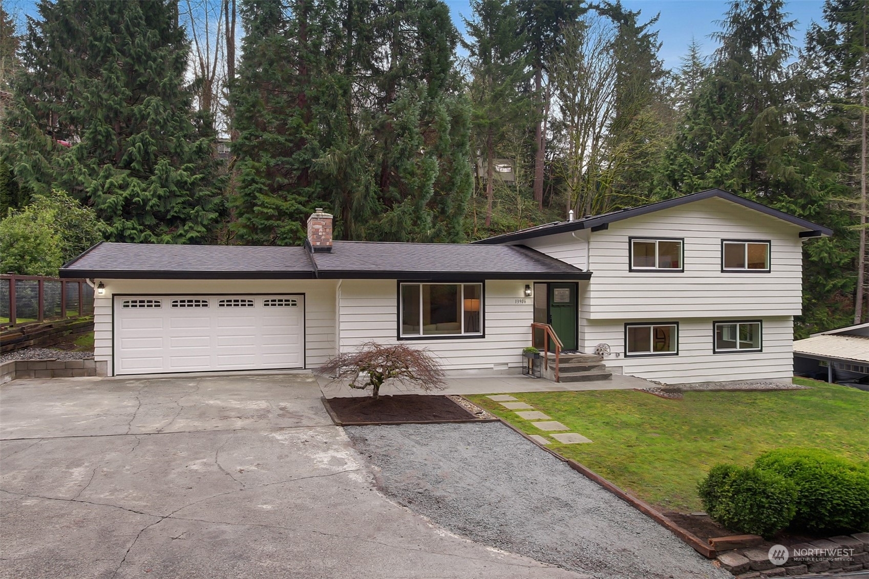 Property Photo:  13906  16th Place SW  WA 98166 