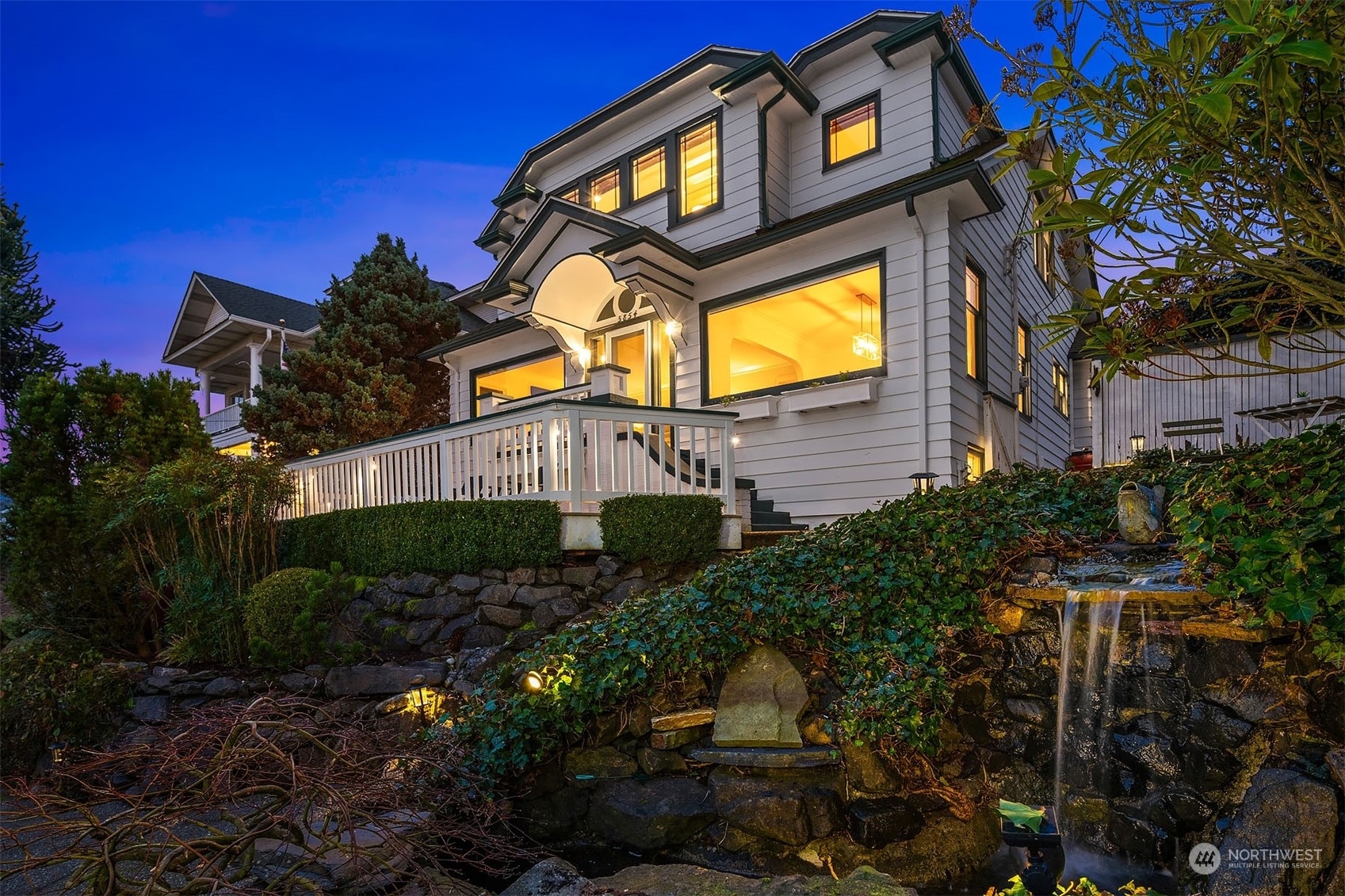 Property Photo:  5854 E Green Lake Way N  WA 98103 