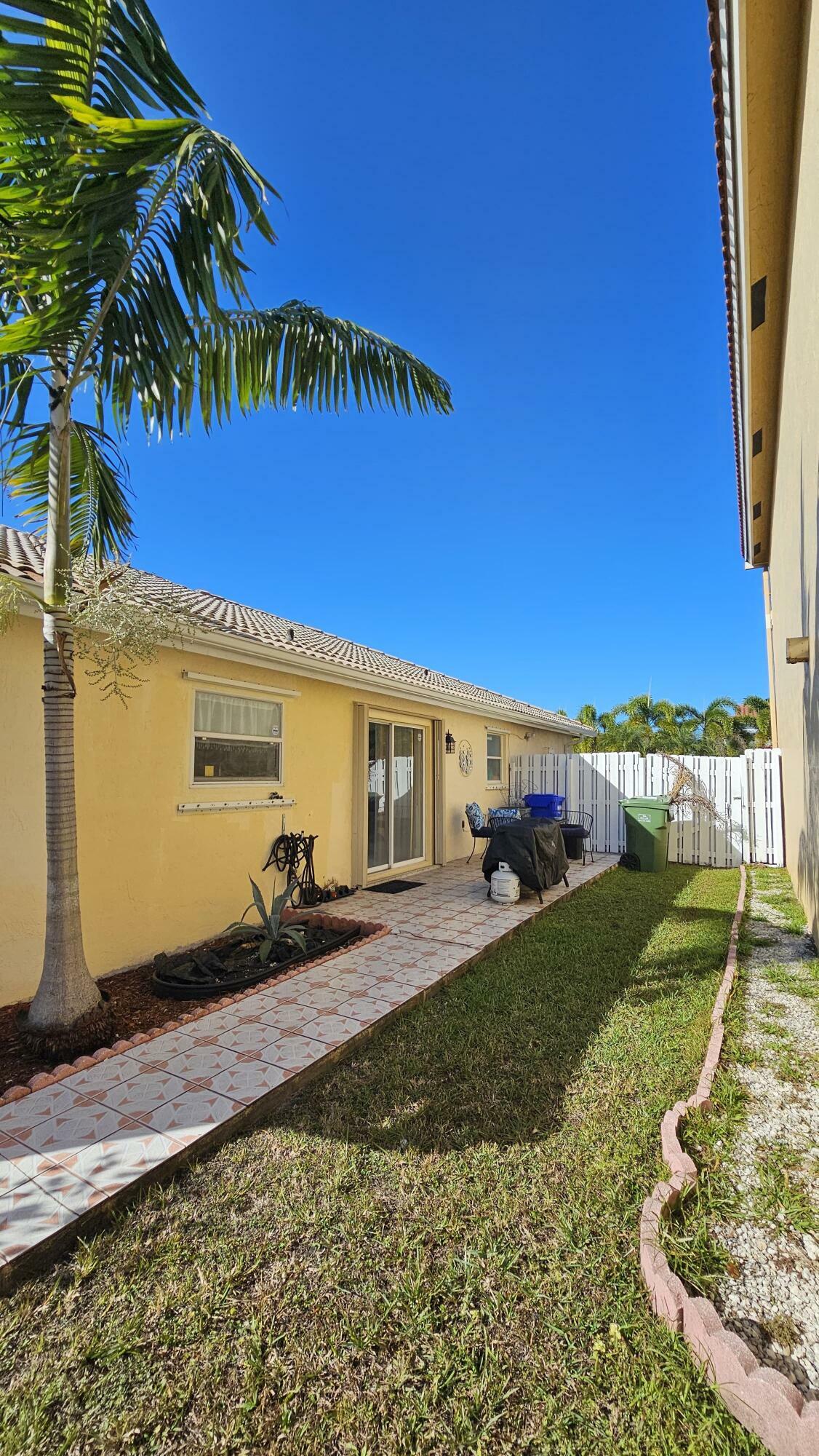 Property Photo:  18710 NW 10th Street  FL 33029 