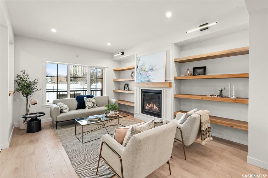 Property Photo: 113 Bottomley Avenue N SK S7N 1L1