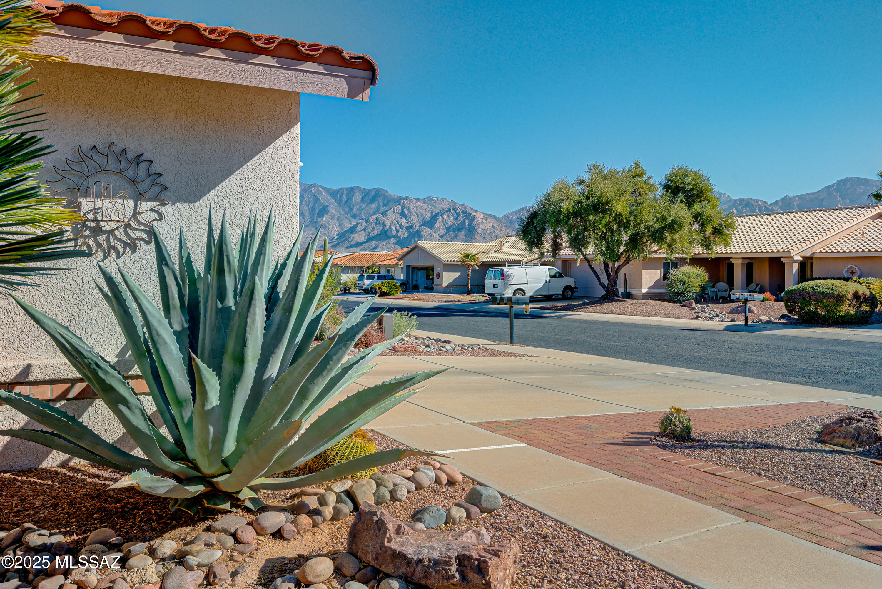 Property Photo:  2363 E Nasturtium Street  AZ 85755 