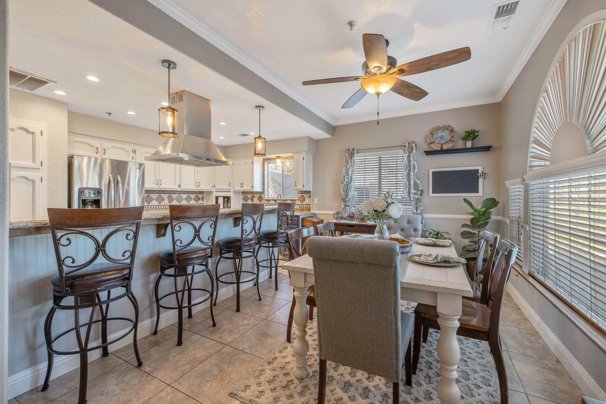Property Photo: 13287 El Nogal Avenue CA 93292