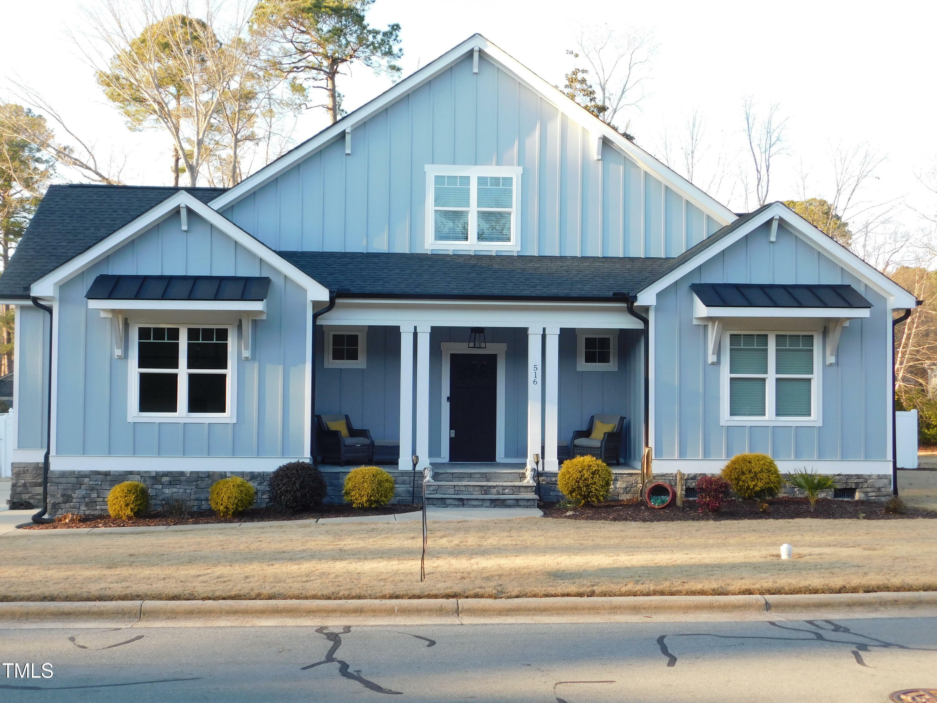 Property Photo:  516 W Franklin Street  NC 27597 