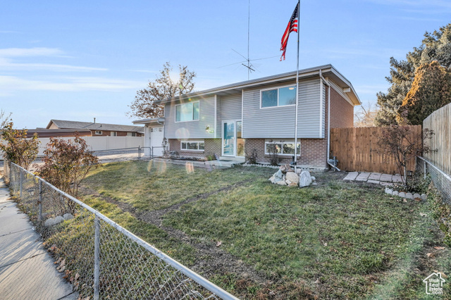 Property Photo:  7150 S Camelot Way  UT 84084 