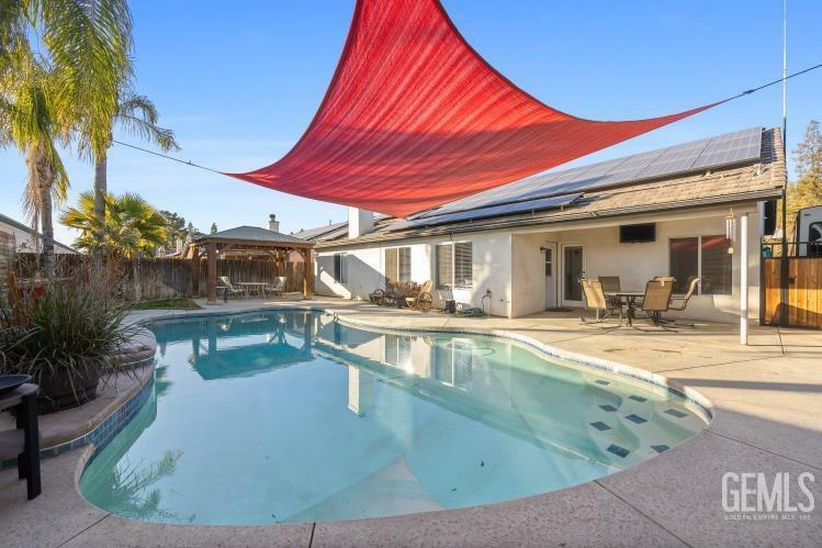 Property Photo: 7119 Rhone Drive CA 93308