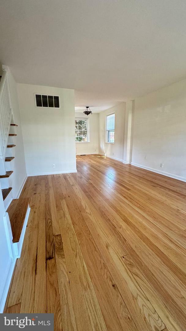 Property Photo:  4221 32nd Road S  VA 22206 