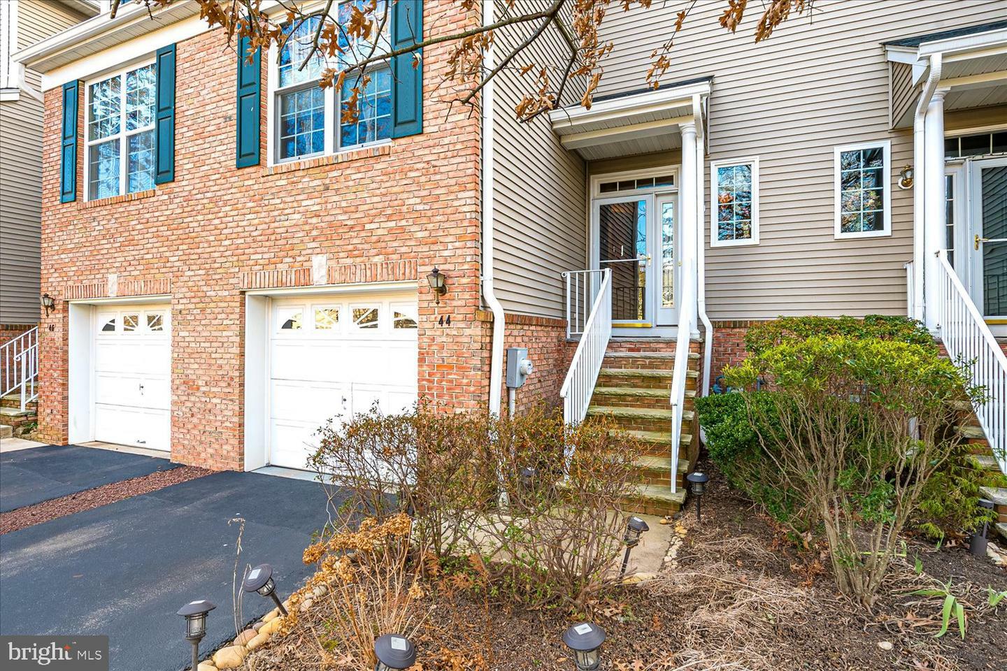 Property Photo:  44 Kennedy Court  NJ 08540 