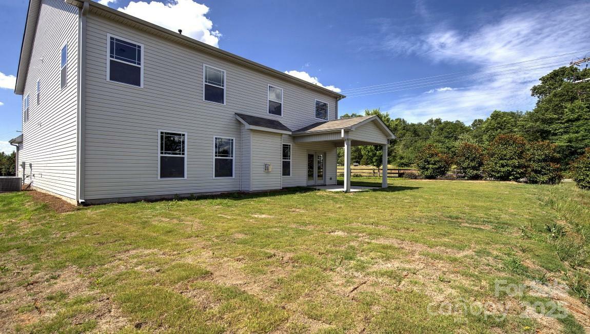 Property Photo: 615 Fox Cove Road NC 28792