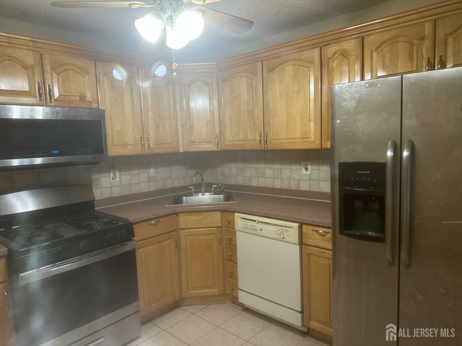 Property Photo:  24 Dartmouth Way  NJ 08902 