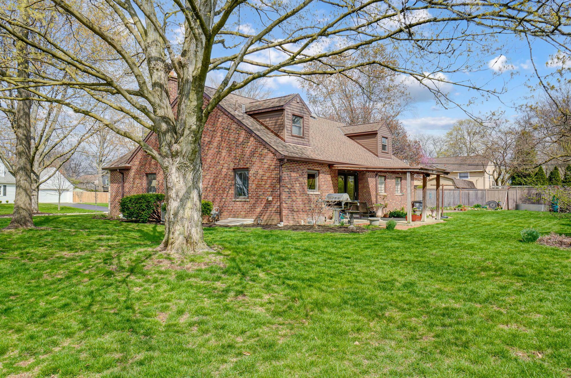 Property Photo: 1659 Tremont Road OH 43212