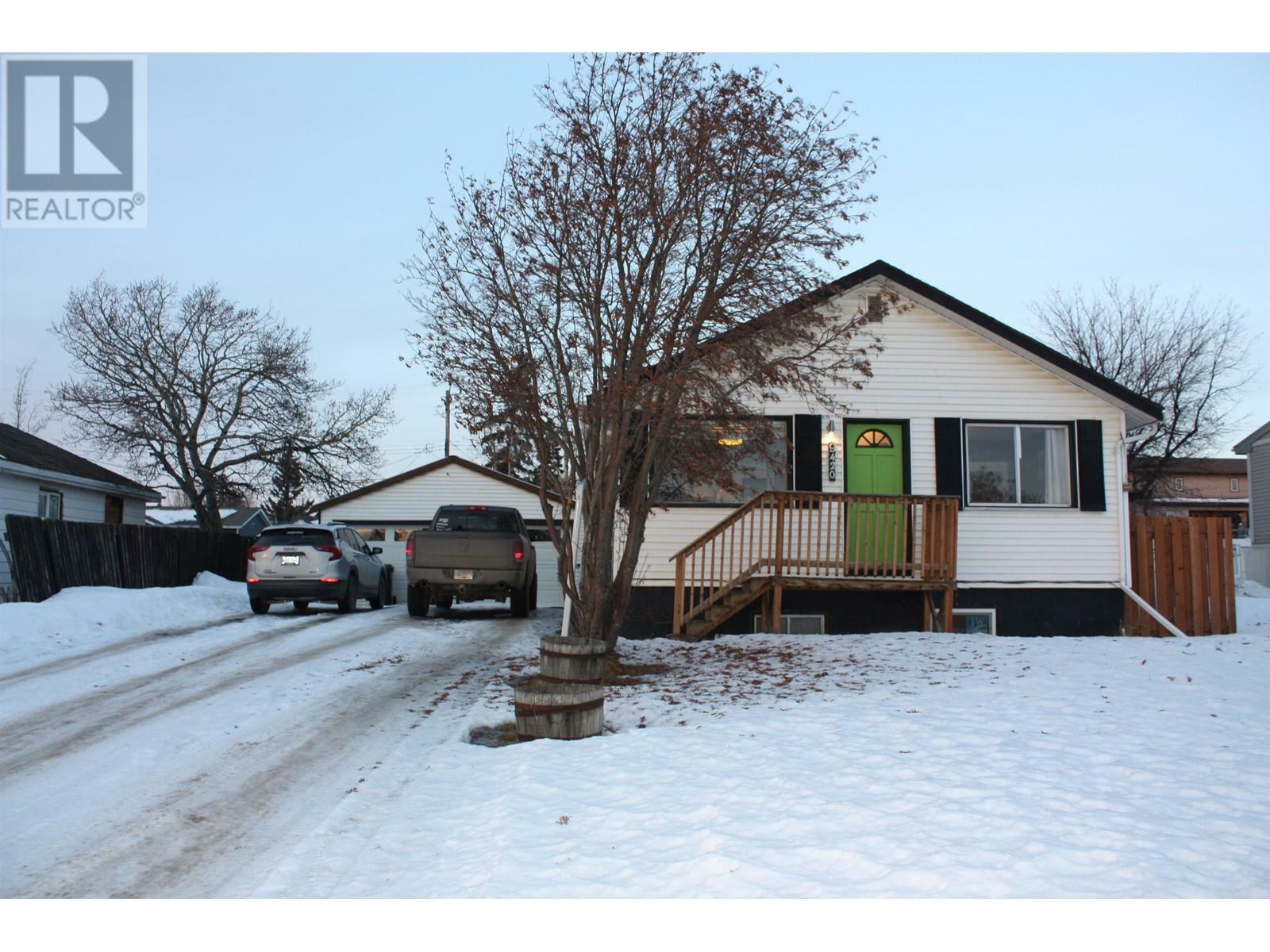 9420 96 Avenue  Fort St. John BC V1J 1K4 photo