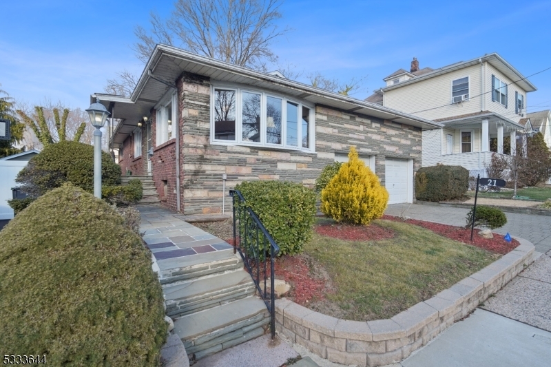 Property Photo:  21 E Central Ave  NJ 07621 