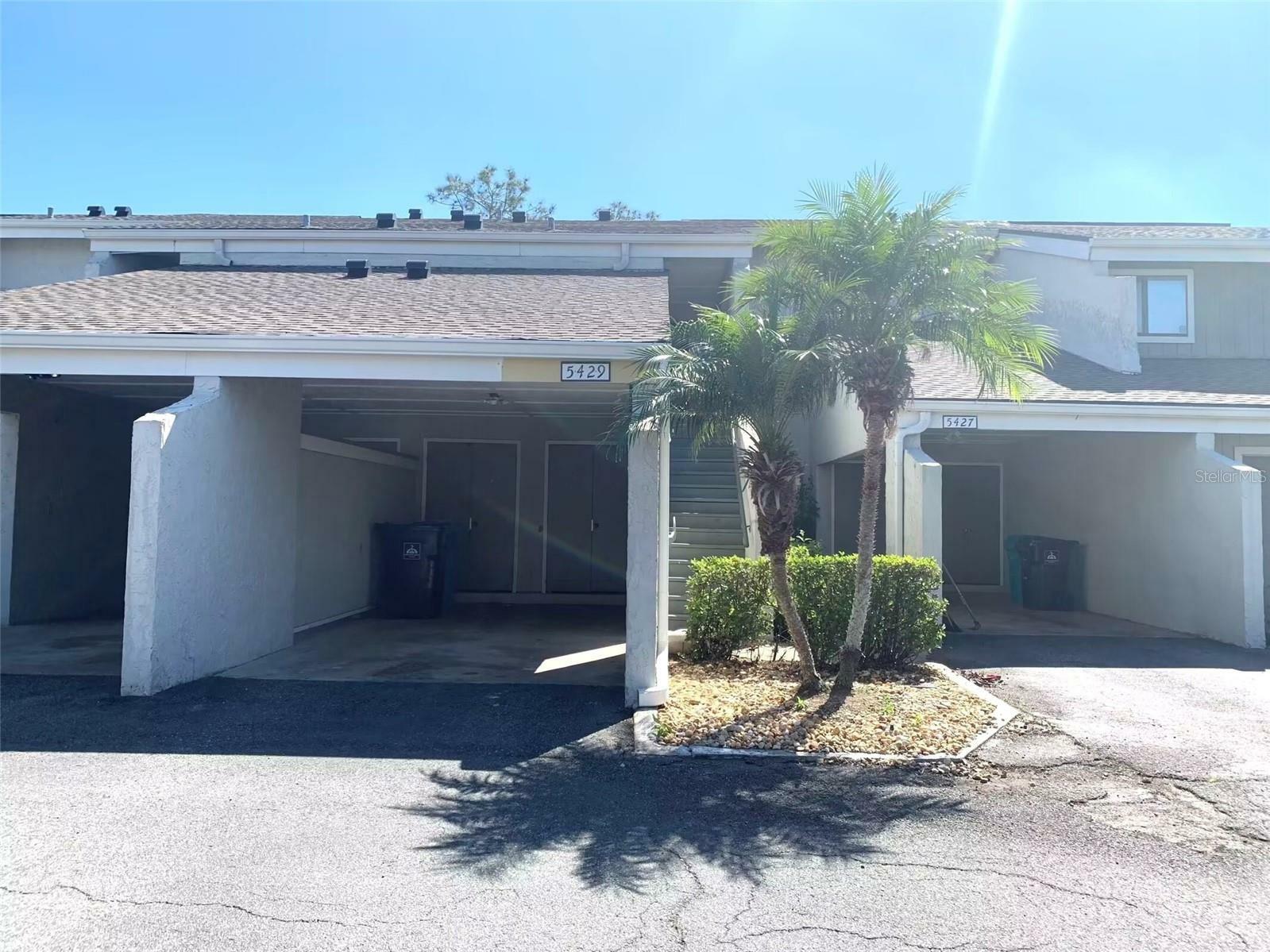 Property Photo:  5429 Vineland Road S  FL 32811 