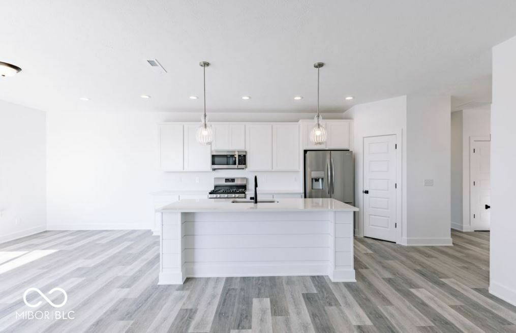 Property Photo: 6752 W Buck Stone Drive IN 46055