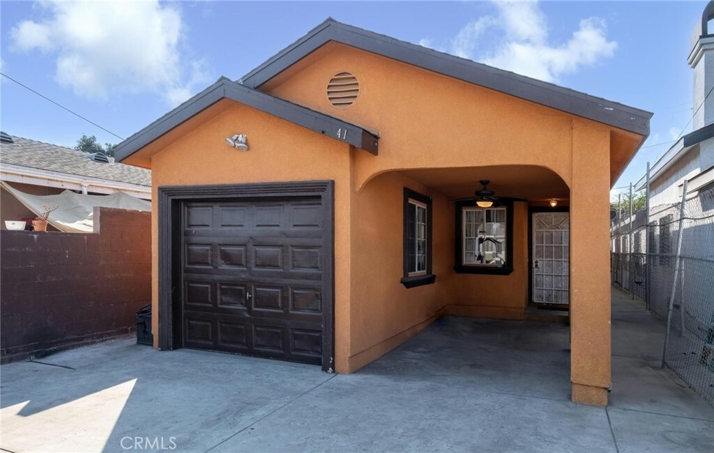 Property Photo:  2416 S Santa Fe South  CA 90059 