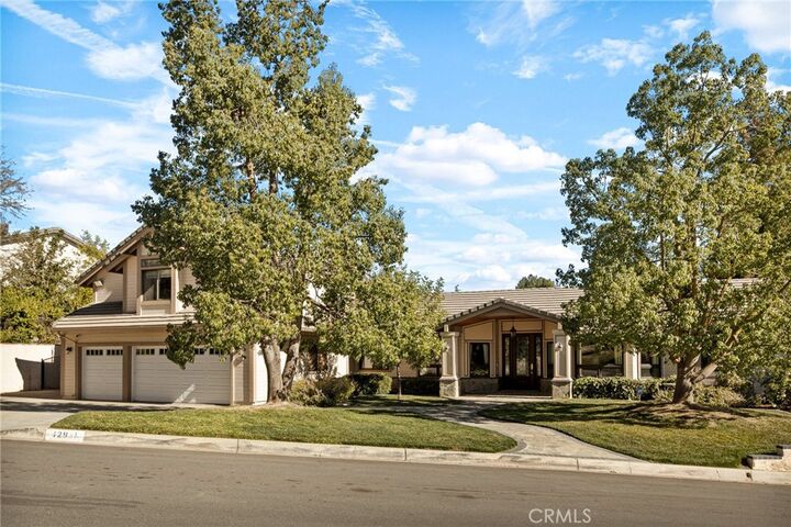 Property Photo: 12931 Club Drive CA 92373