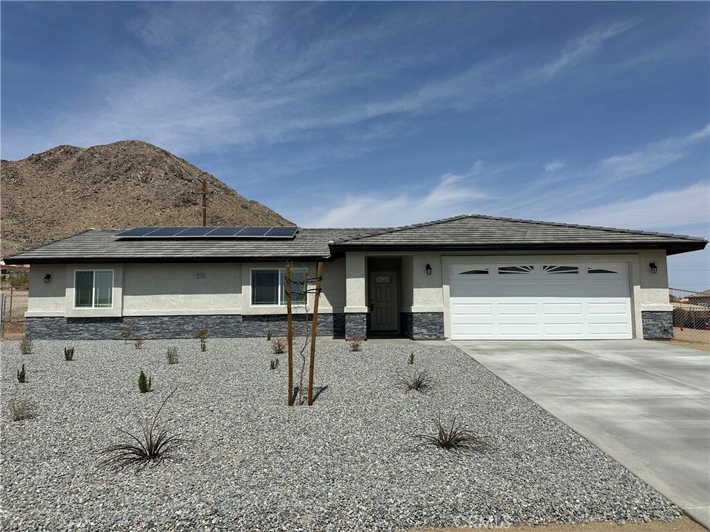 Property Photo: 20214 Otoe CA 92307