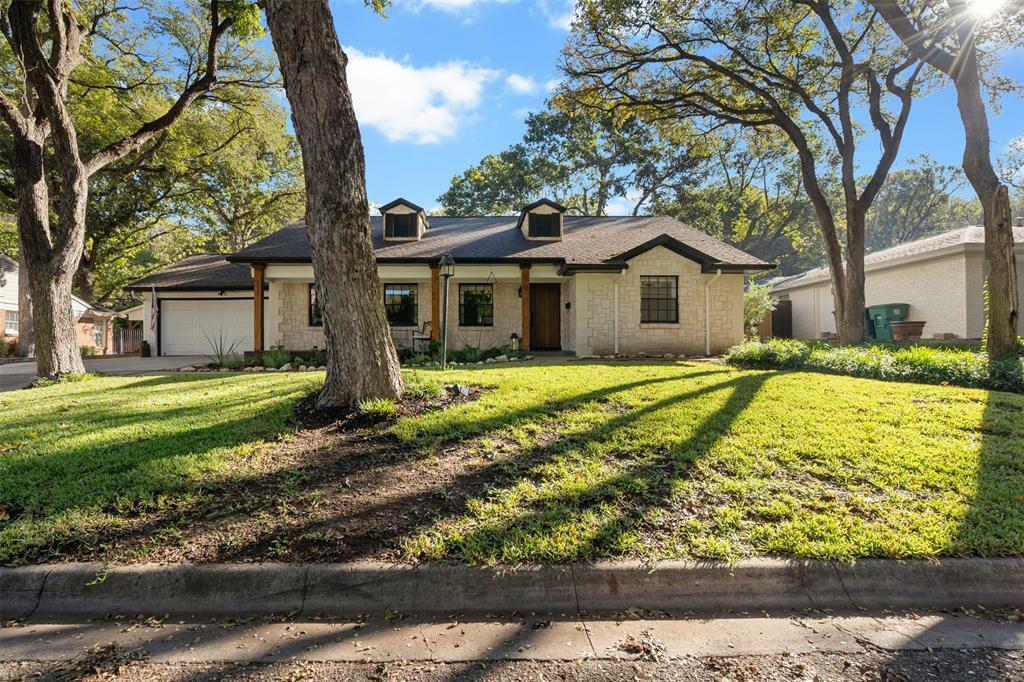 Property Photo:  3213 Preston Hollow Road  TX 76109 