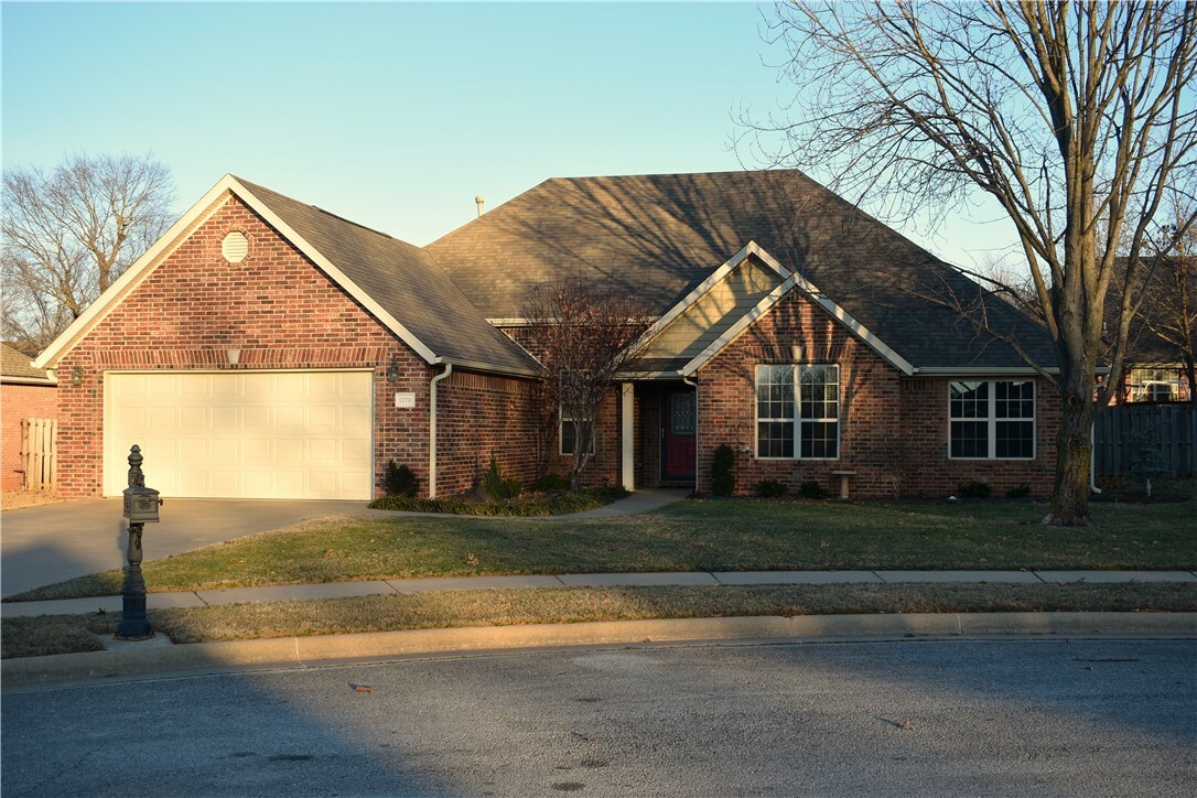 Property Photo:  1770 N Colony Way  AR 72704 