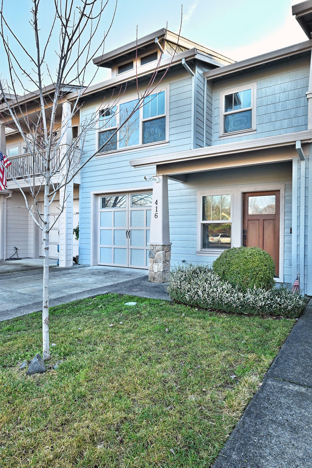 Property Photo:  3126 Alameda Street 416  OR 97504 