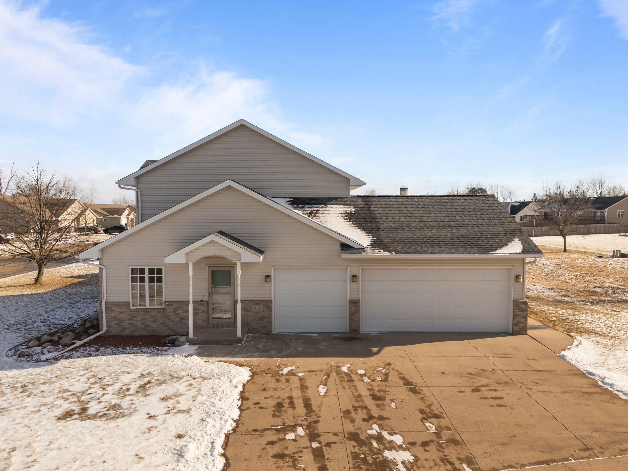 Property Photo:  302 Rising Star Lane  WI 54165-1273 