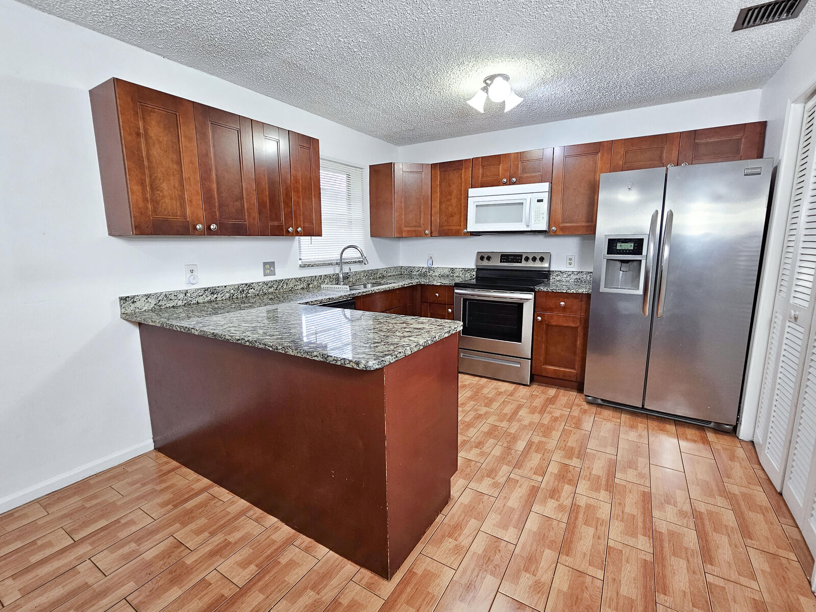 Property Photo: 2704 Ida Way 14B FL 33415