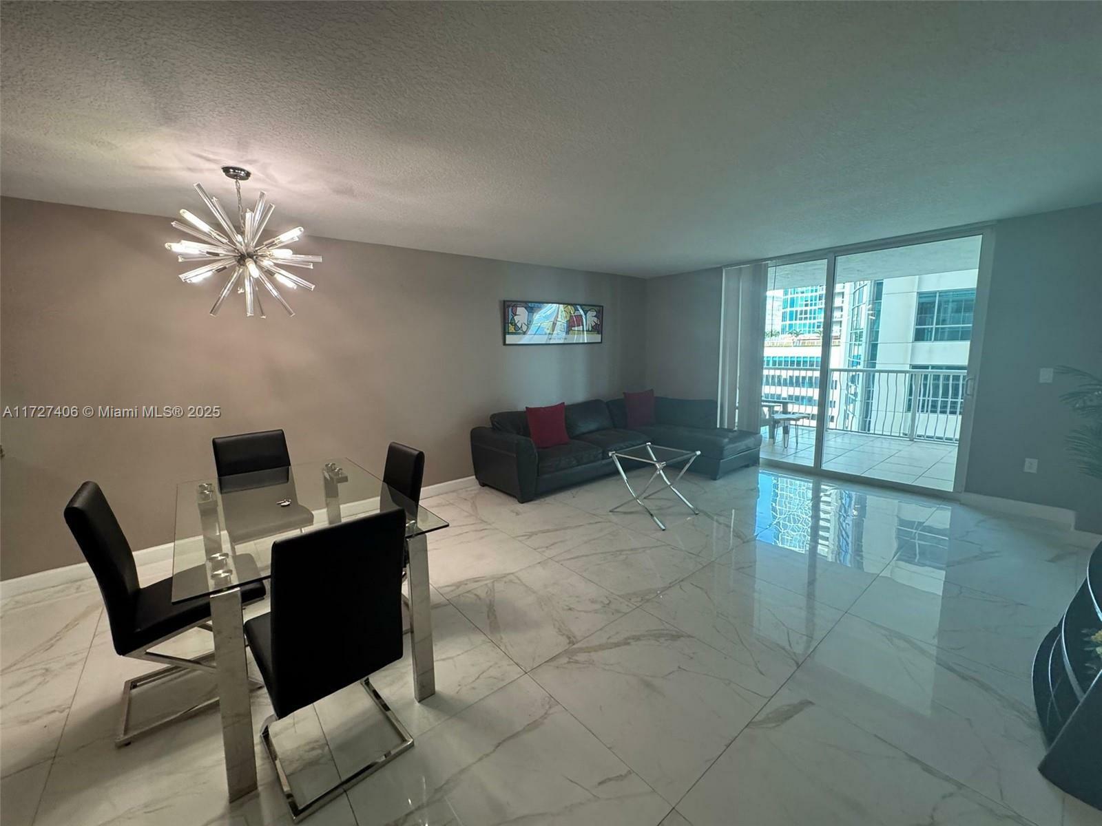 1200 Brickell Bay Dr 2214  Miami FL 33131 photo