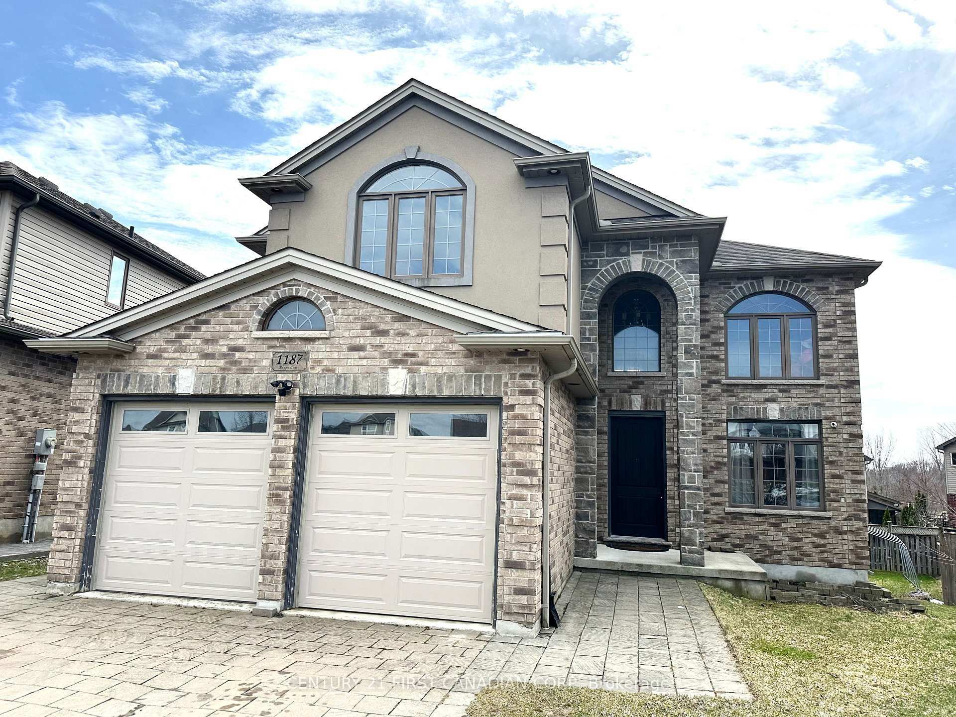 Property Photo: 1187 Poppy Court ON N6H 0G5