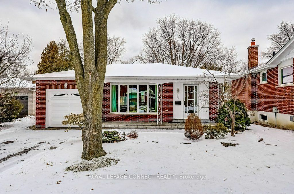 19 Rodarick Dr  Toronto ON M1C 1W4 photo