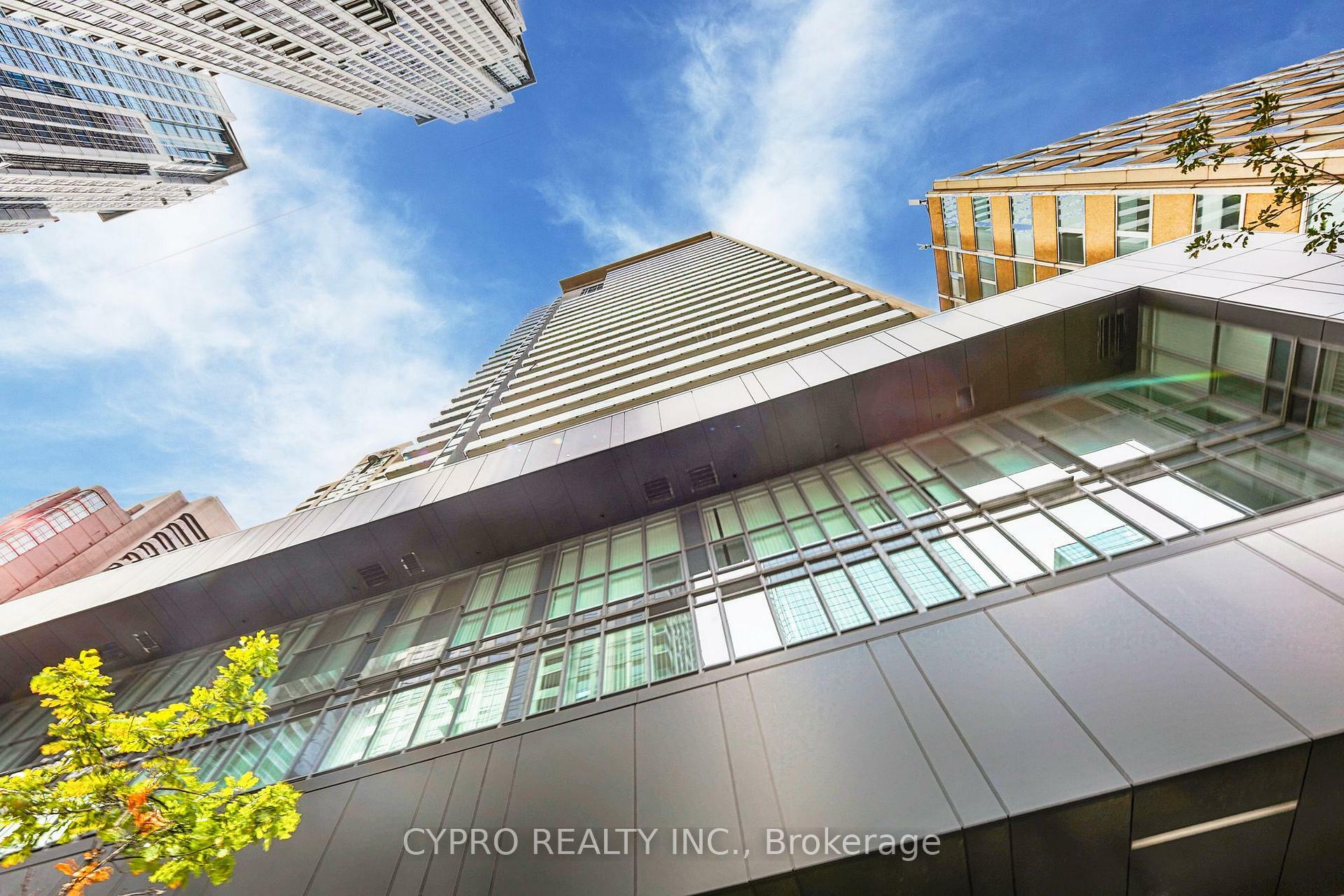 Property Photo: 770 Bay Street 601 ON M5G 0A6