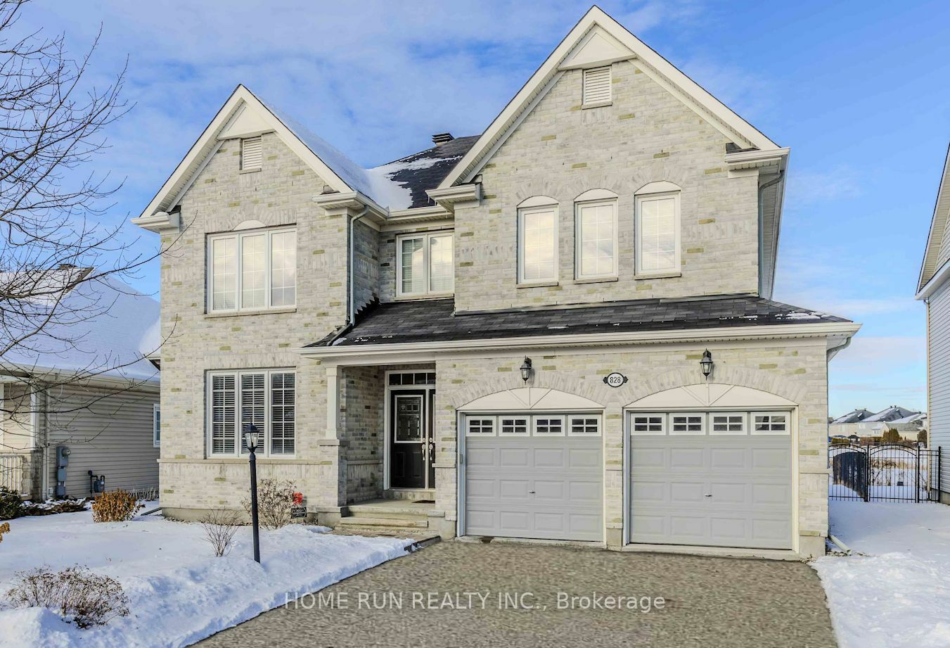 Property Photo:  828 Kilbirnie Dr  ON K2J 5T9 