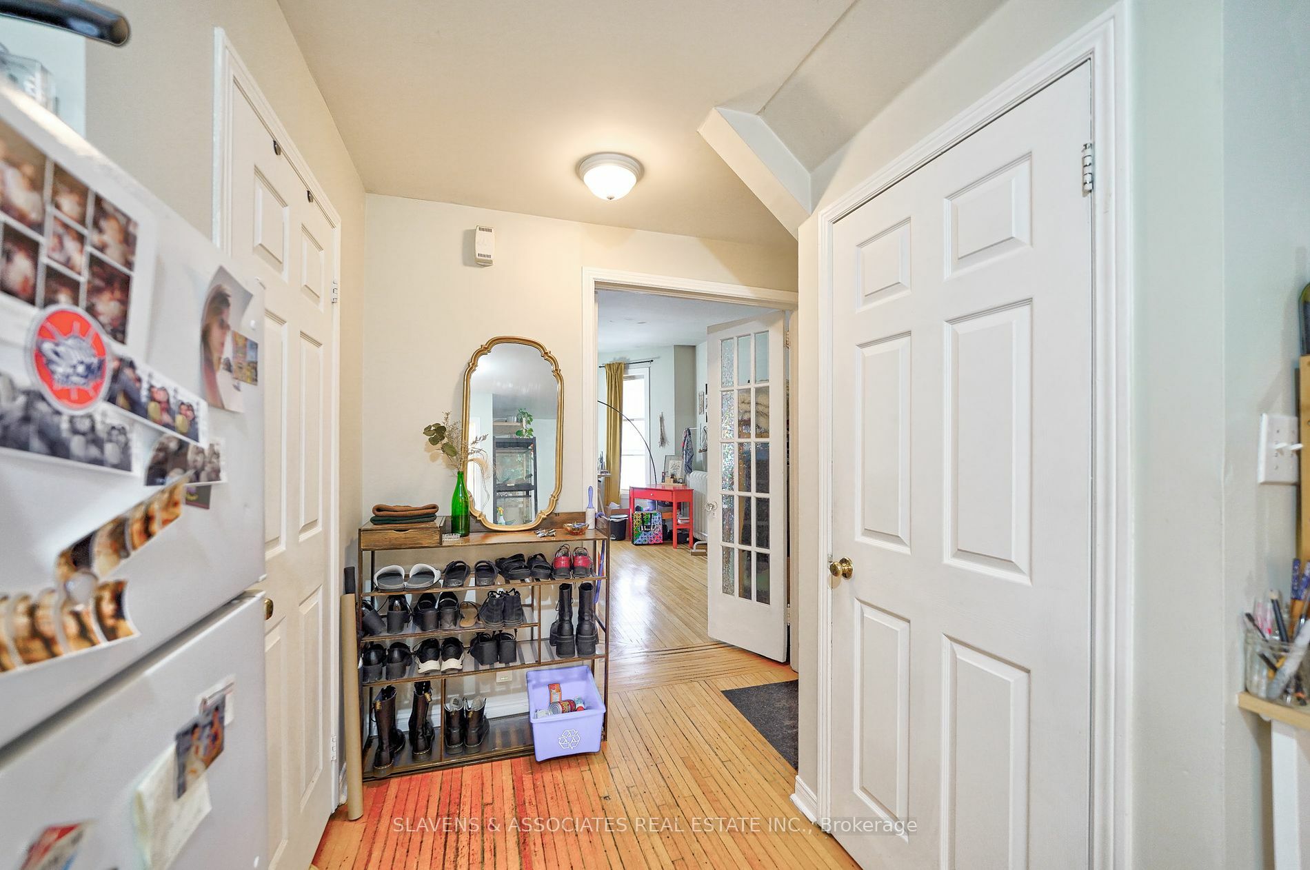 Property Photo:  557 Markham St  ON M6G 2L6 