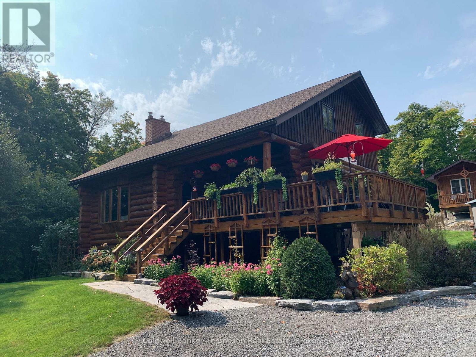 Photo de la propriété: 590 Deer Lake Road ON P0A 1X0