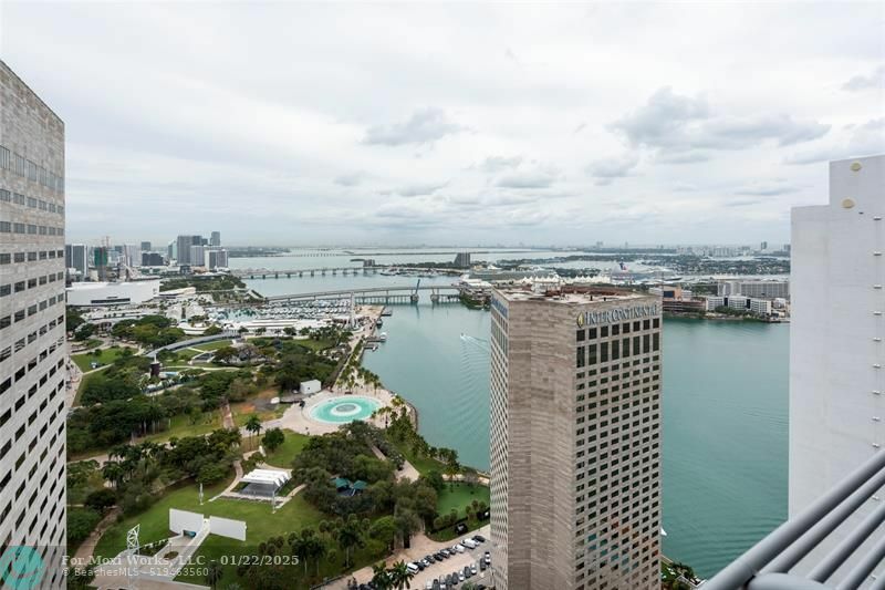 Property Photo:  325 S Biscayne Blvd Lph16  FL 33131 