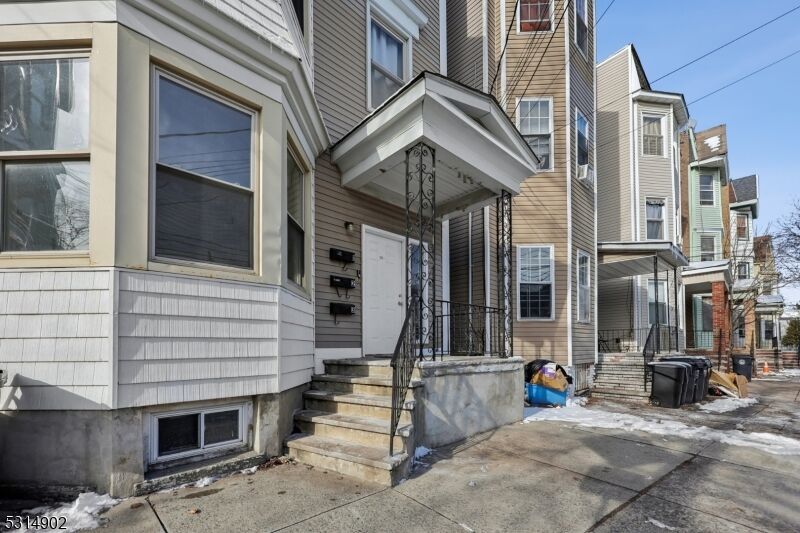 Property Photo:  235 S 11th St  NJ 07107 