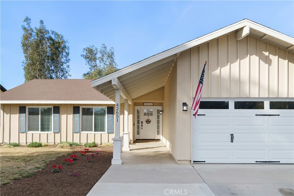 Property Photo:  42651 San Julian Place  CA 92592 