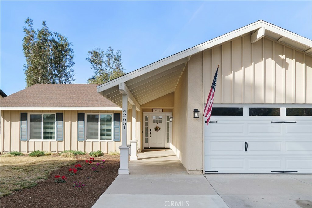 Property Photo:  42651 San Julian Place  CA 92592 