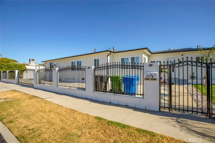 Property Photo: 14927 Titus Street CA 91402